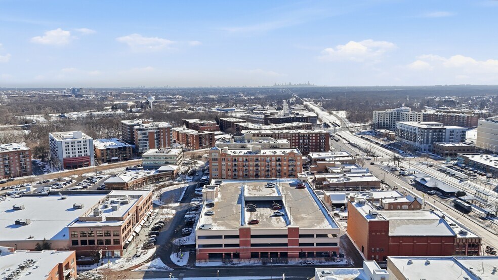 More Photos Of 1461 Market St, Des Plaines Parking Garage For Sale