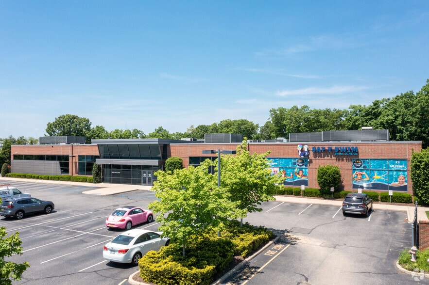 More Photos Of 5-10 Browns Rd, Nesconset Health Club For Lease