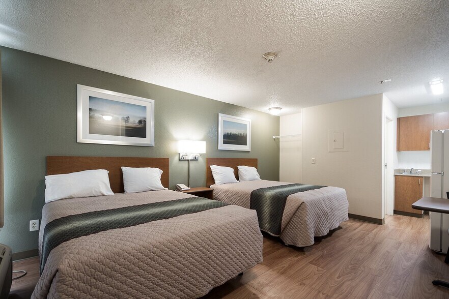 More Photos Of 25104 Pacific Hwy S, Kent Hospitality For Sale