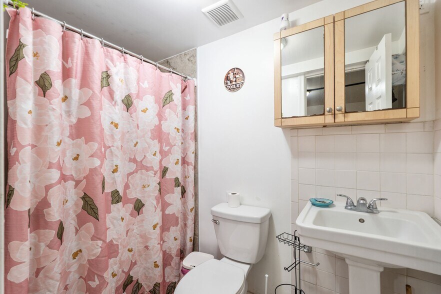 More Photos Of 14 48th St, Weehawken Apartments For Sale