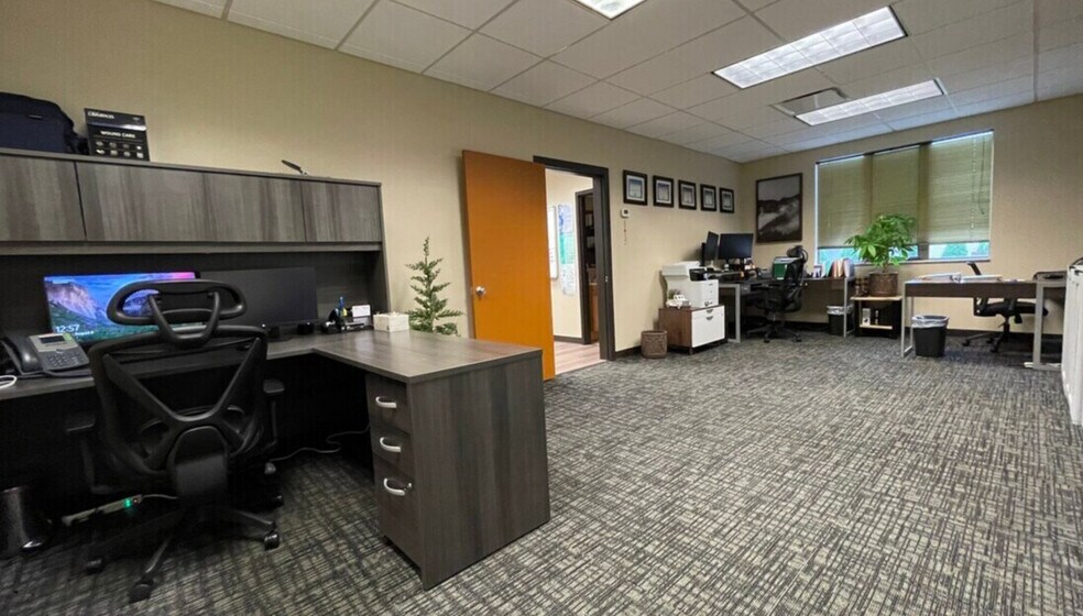 More Photos Of , Wheeling Office For Sale
