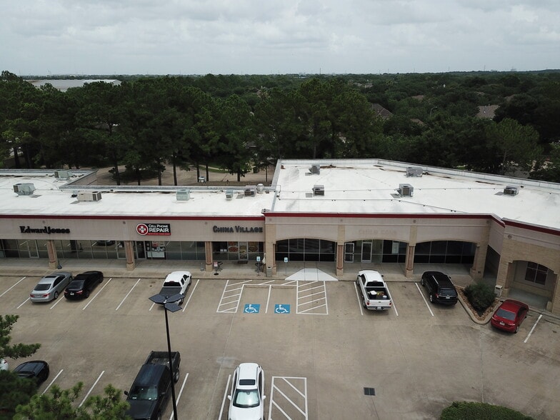 More Photos Of 5630 N Eldridge Pky, Houston Unknown For Lease