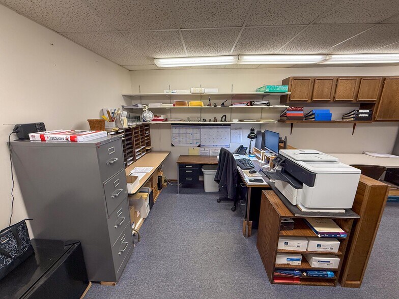 More Photos Of 16 Mantorville Ave N, Kasson Office For Sale