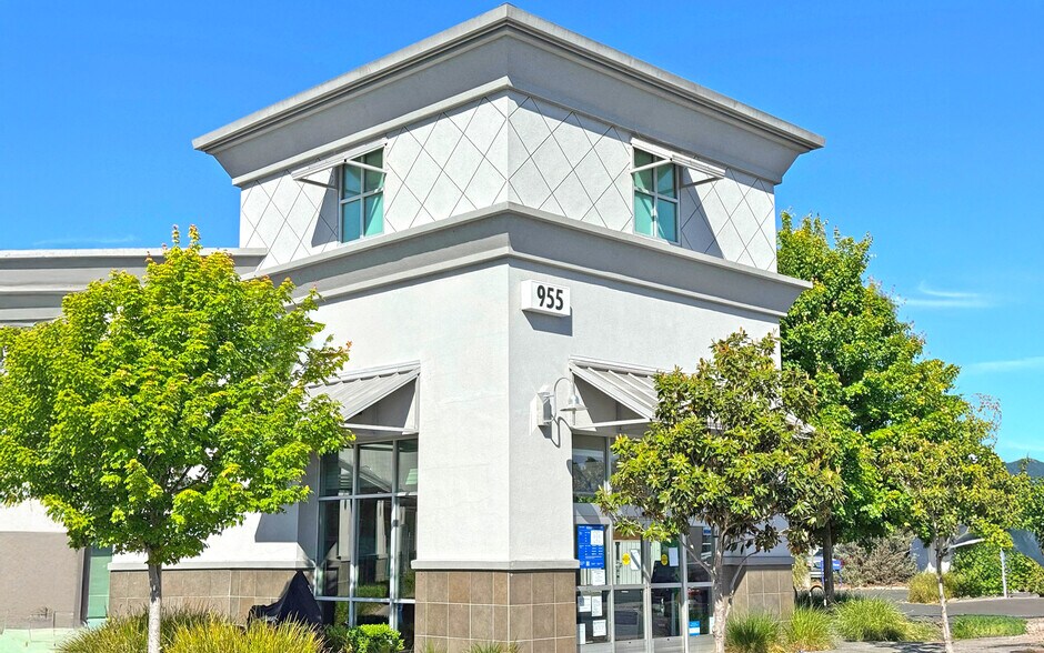 More Photos Of 955 Stony Point Rd, Santa Rosa Drugstore For Sale