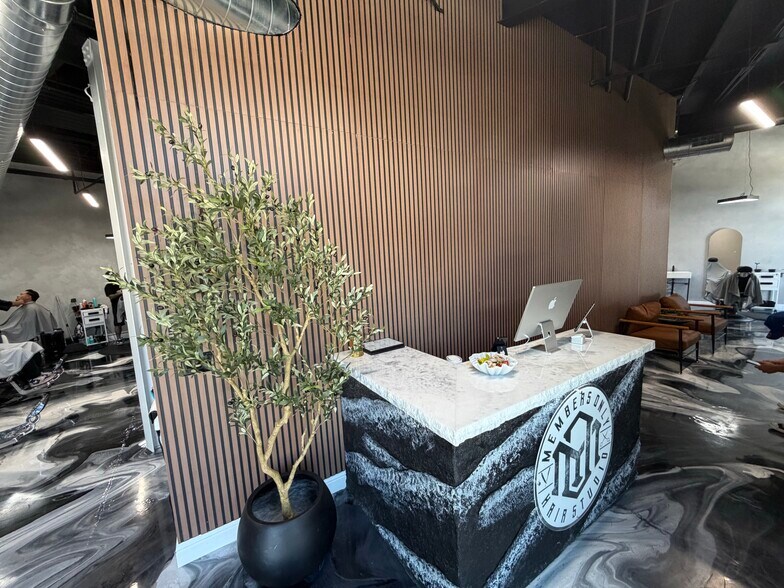 More Photos Of 960 S Virginia St, Reno Storefront Retail Office For Sale