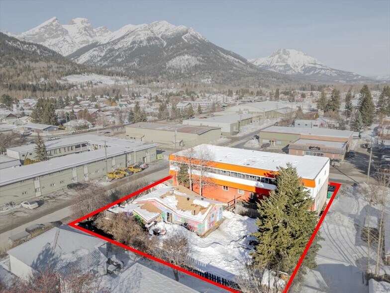 More Photos Of 892 6th Ave, Fernie Hospitality For Sale