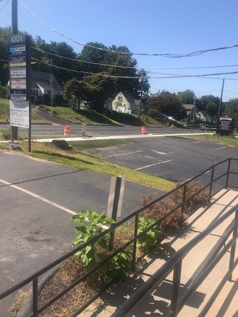 More Photos Of 1001 Farmington Ave, Bristol Medical For Sale