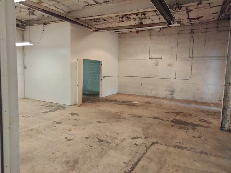 More Photos Of 200 N Washington St, Boyertown Manufacturing For Sale