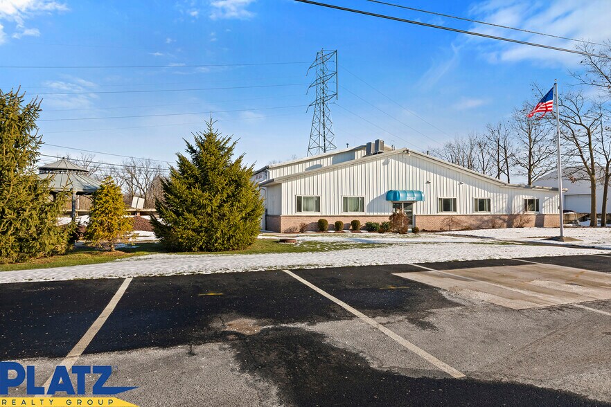 More Photos Of 8063 Southern Blvd, Youngstown Warehouse For Lease
