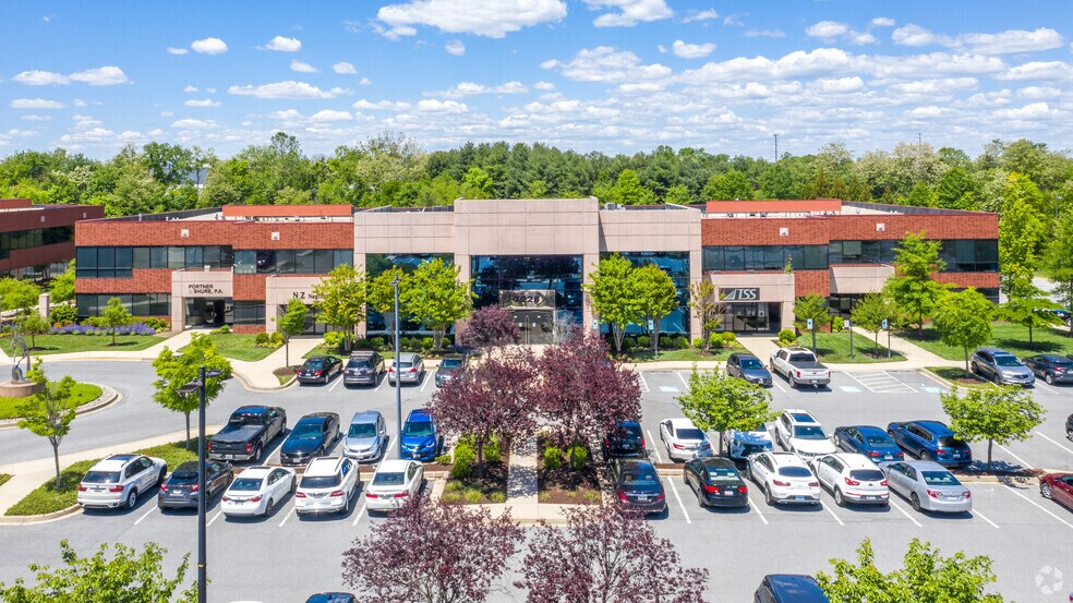 More Photos Of 7226 Lee Deforest Dr, Columbia Medical For Sale