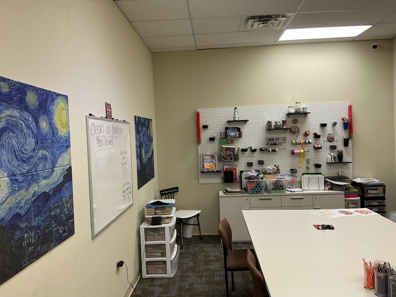 More Photos Of 3520-3528 W Two Mile House Rd, Columbus Office For Sale