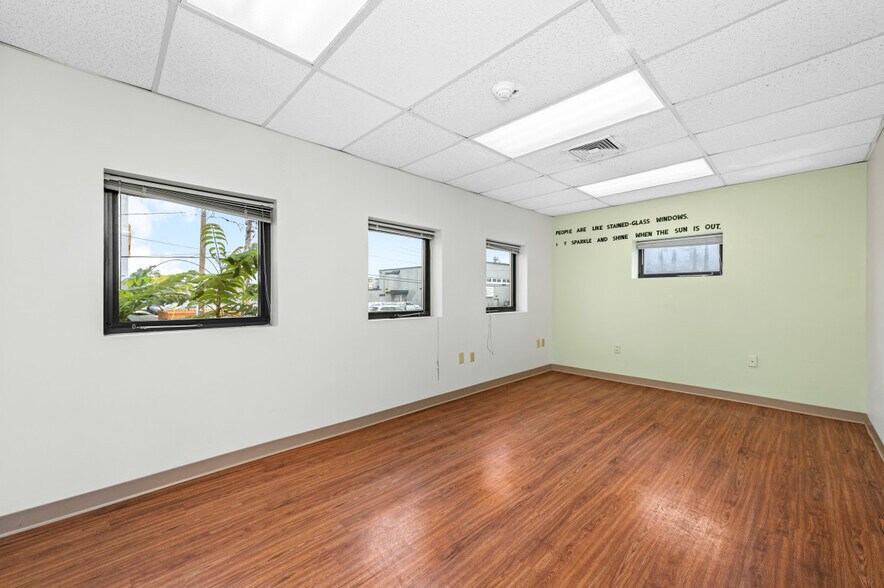 More Photos Of 52 Sharon St, Malden Office For Lease