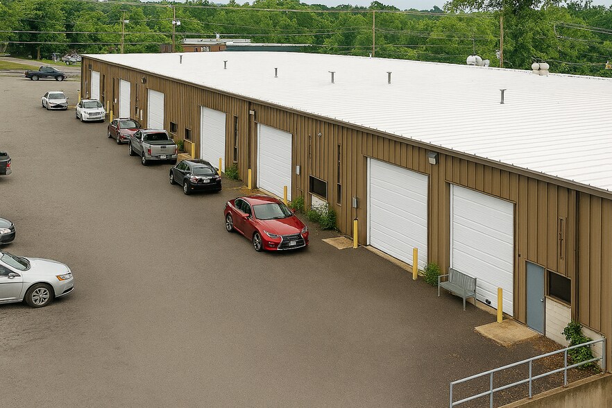 More Photos Of 21955 Cascades Pky, Sterling Distribution For Lease