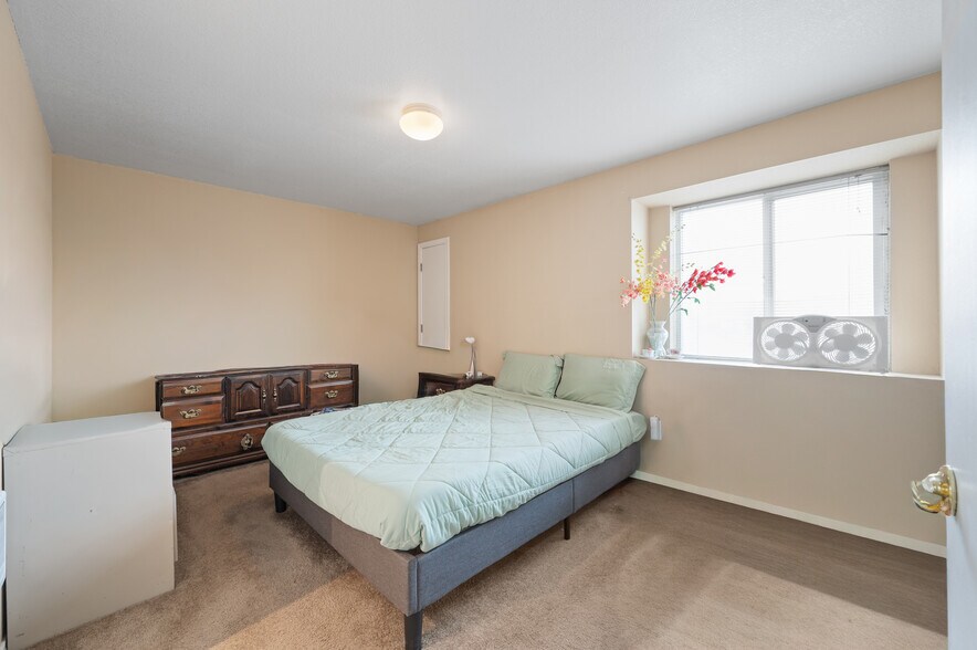 More Photos Of 2150 SW Canyon Dr, Redmond Apartments For Sale