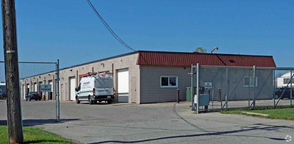 Primary Photo Of 131 Cushman Rd, St Catharines Service For Sale