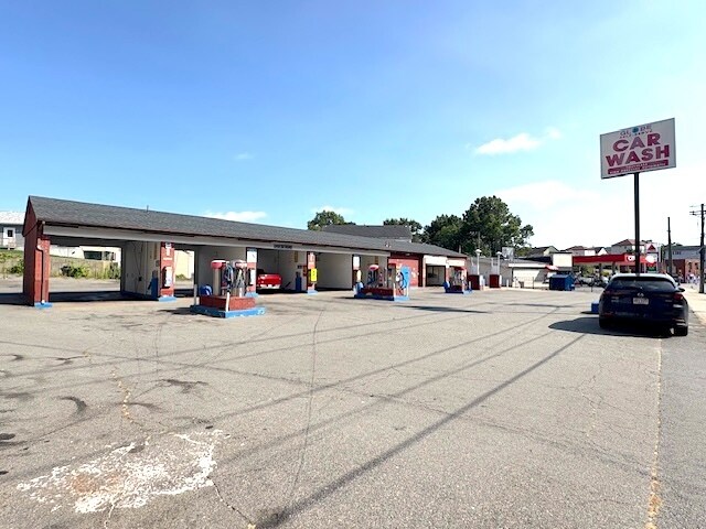 More Photos Of 950 Broadway, Fall River Carwash For Sale
