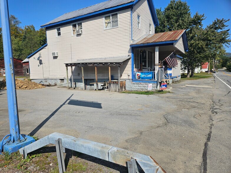 More Photos Of 8 Harrisburg Rd, Stony Creek Apartments For Sale