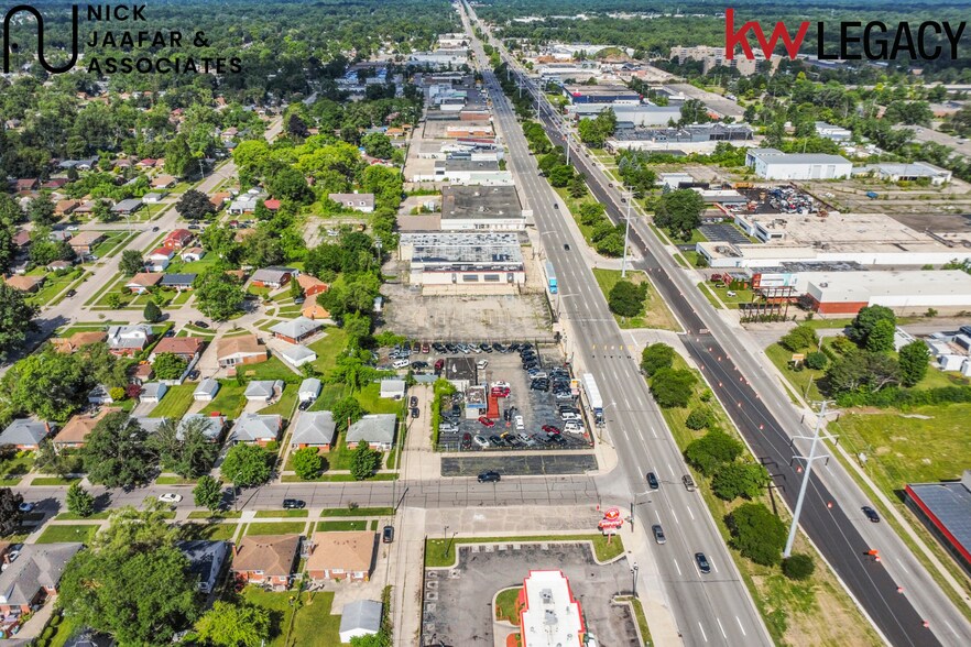 More Photos Of 21101 W 8 Mile Rd, Detroit Auto Dealership For Sale