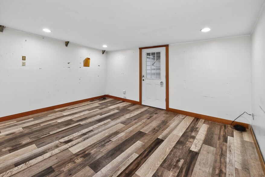 More Photos Of 700 Sunset Pond Ln, Bellingham Industrial For Sale