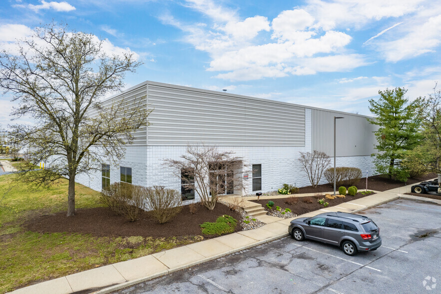 Primary Photo Of 730 Veterans Dr, Bridgeport Warehouse For Lease