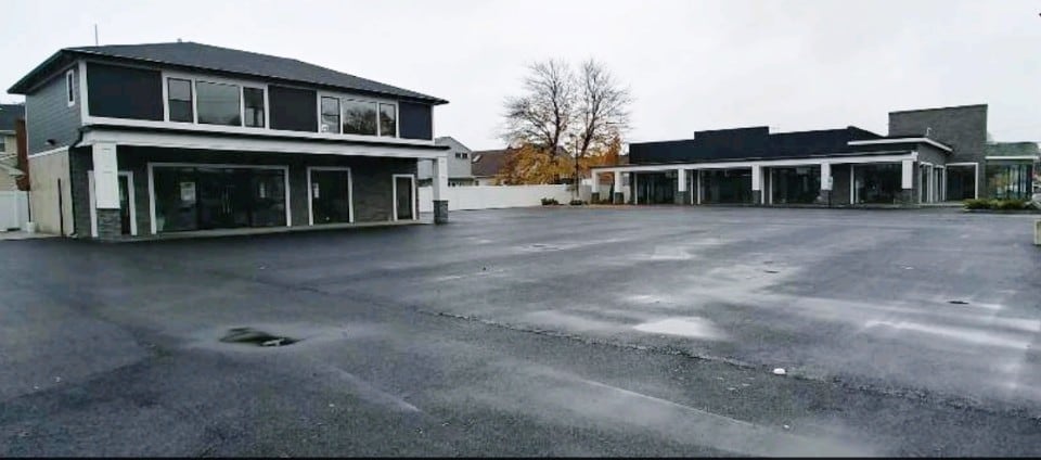 More Photos Of 160 Union Blvd, Totowa General Retail For Lease