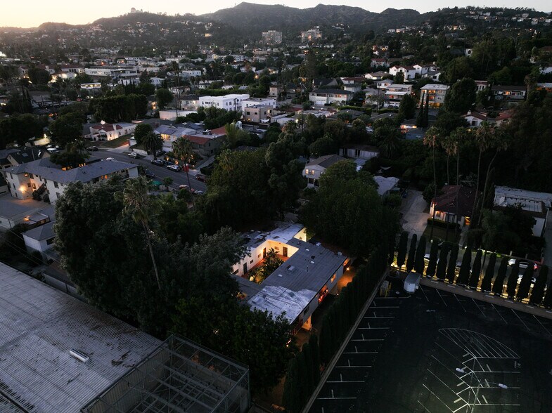 More Photos Of 4208 Russell Ave, Los Angeles Apartments For Sale