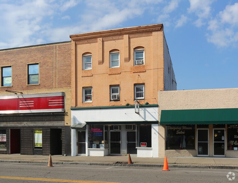 More Photos Of 122 Washington Ave, Endicott Storefront Retail Residential For Sale