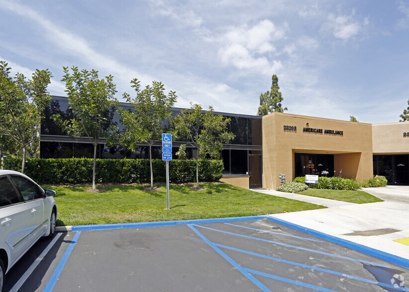 More Photos Of 23293 S Pointe Dr, Laguna Hills Medical For Lease