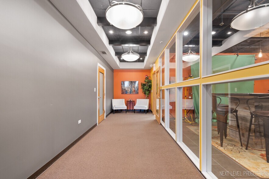 More Photos Of 850 W Bartlett Rd, Bartlett Medical For Sale