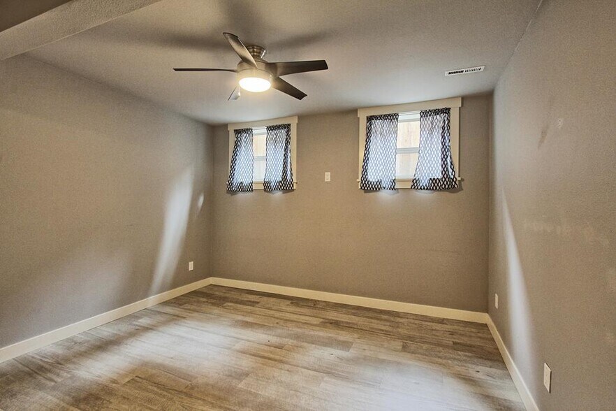 More Photos Of 2422 NE Glisan St, Portland Apartments For Sale