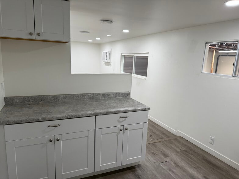 More Photos Of 3814 W 139th St, Hawthorne Warehouse For Sale