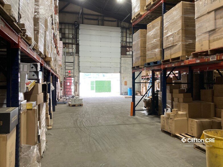 More Photos Of 126 E Dickerson St, Dover Warehouse For Lease