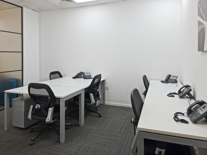More Photos Of 5075 Hopyard Rd, Pleasanton Coworking Space