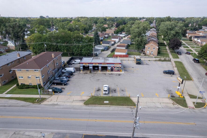 More Photos Of 4501 Butterfield Rd, Bellwood Auto Repair For Sale
