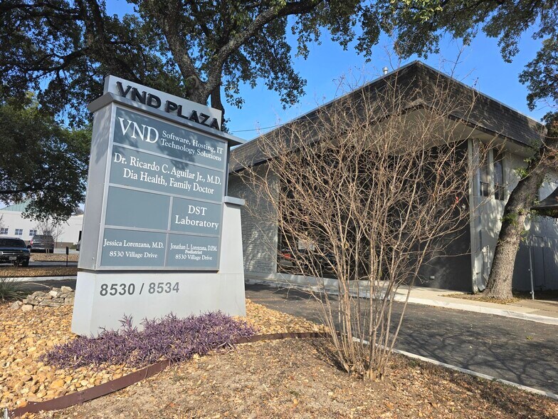 More Photos Of 8534 Village Dr, San Antonio Medical For Lease