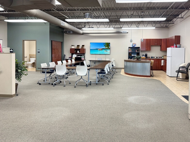 More Photos Of 10 Lafayette St, Washington Storefront Retail Office For Sale