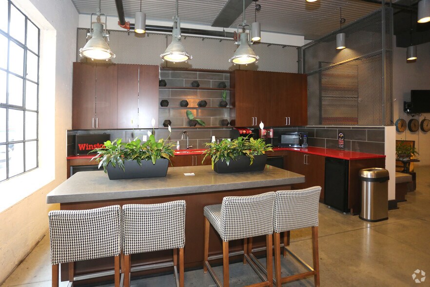 More Photos Of 575 E 4th St, Winston-Salem Apartments For Lease