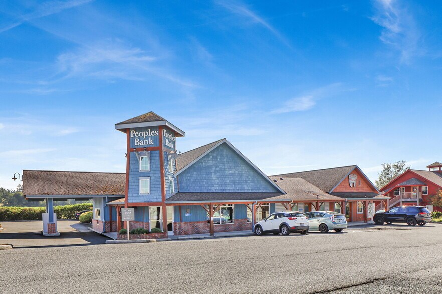 More Photos Of 107 S Main St, Coupeville Office For Sale