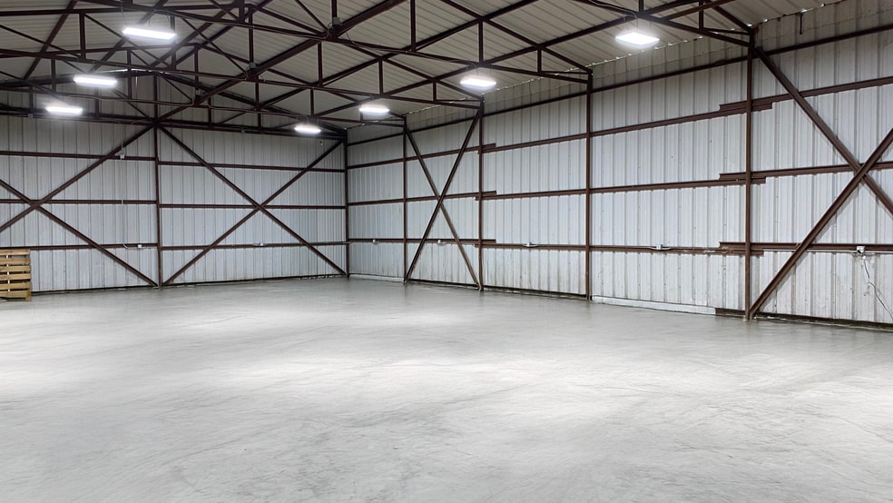 More Photos Of 11519 Alta Vista Rd, Fort Worth Warehouse For Sale