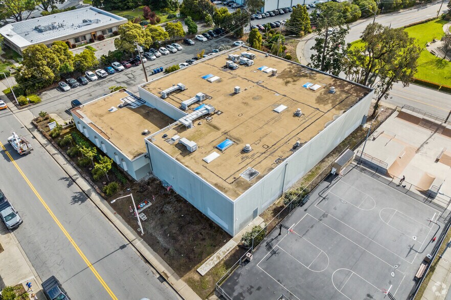 More Photos Of 260-280 Old County Rd, Brisbane Distribution For Lease