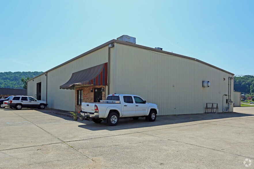 More Photos Of 192 Chandalar park Dr, Pelham Unknown For Lease