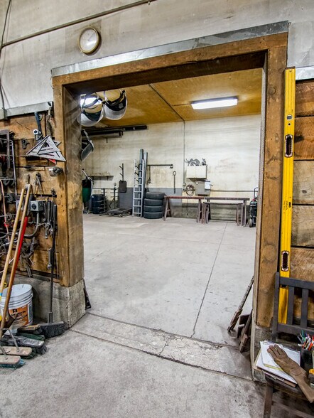 More Photos Of 6101 S 2nd St, Tetonia Service For Sale