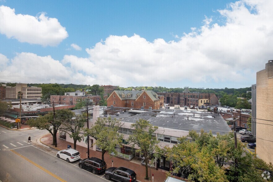 More Photos Of 11 Grace Ave, Great Neck Office For Lease