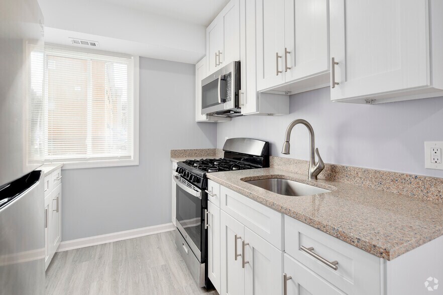 More Photos Of 5035, 5047-5049 D St SE, Washington Multifamily For Sale