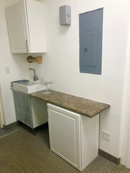 More Photos Of 1631 NW St Lucie West Blvd, Port Saint Lucie Medical For Lease