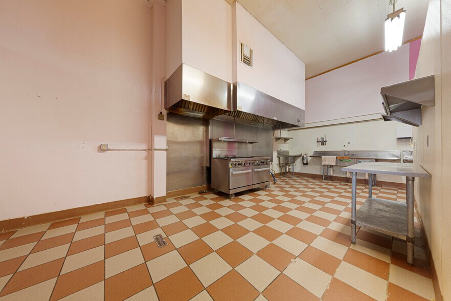 More Photos Of 508 Central Ave N, Faribault Storefront Retail Residential For Sale