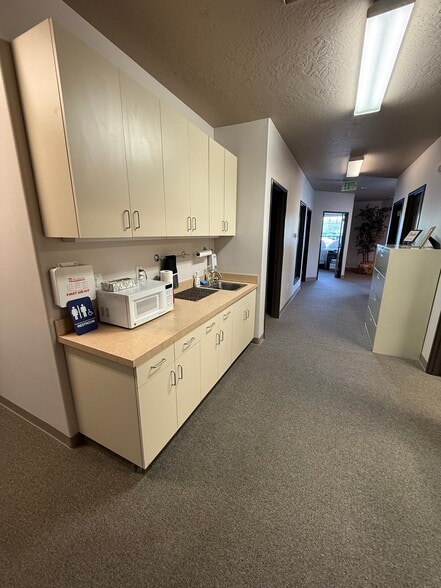 More Photos Of 917-921 S Allante Pl, Boise Office For Lease