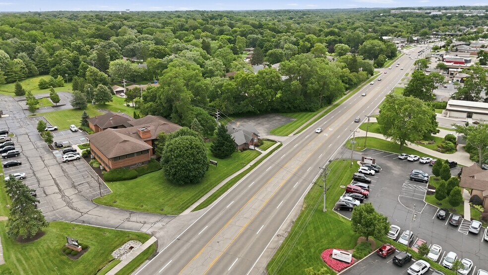 More Photos Of 5700 Far Hills Ave, Dayton Office For Sale