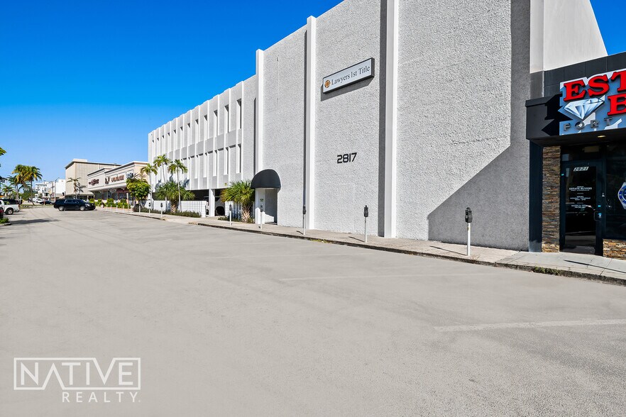More Photos Of 2817 E Oakland Park Blvd, Fort Lauderdale Office For Sale