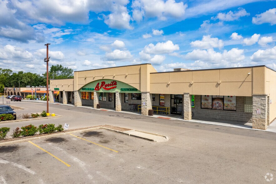 Primary Photo Of 1160-1204 E Dundee Rd, Palatine General Retail For Lease